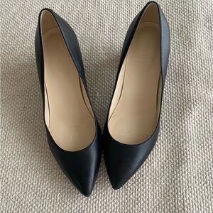 EUC Nine West Black Leather Pointy Pump Block Heel size 6.5M